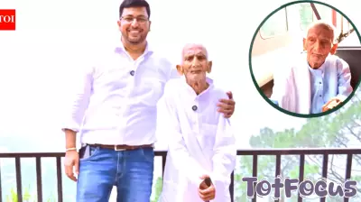 “Papa used to walk to office to save Rs 5”: Man who went viral after getting his 80-year-old father on a Vande Bharat ride for the first time shares his full emotional story